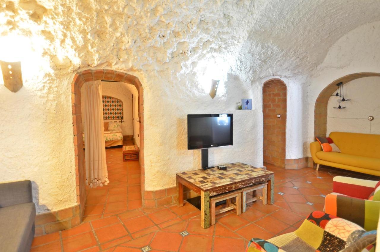 House&Cave Parking And Terrace, In The City Granada Exterior photo