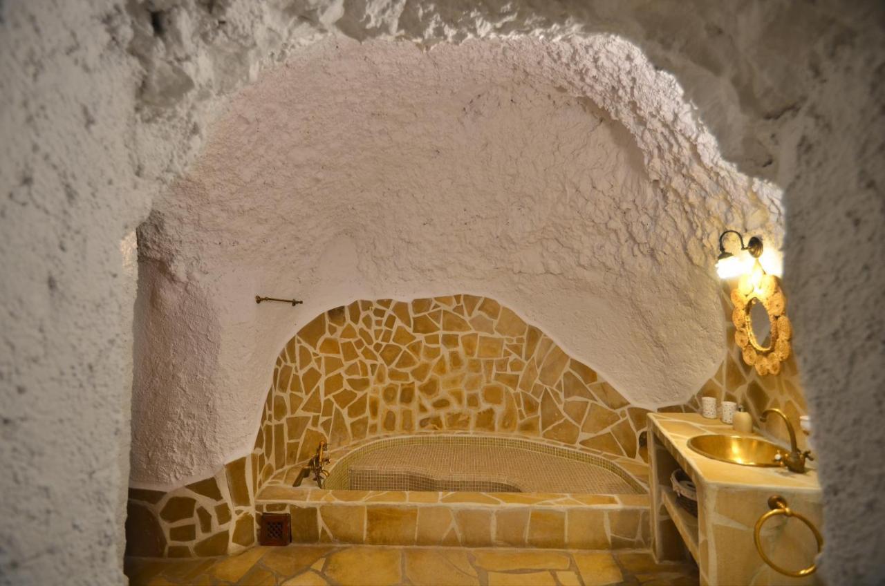 House&Cave Parking And Terrace, In The City Granada Exterior photo